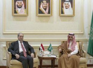 السعودية وسوريا تناقشان عودة دمشق لمحيطها العربي